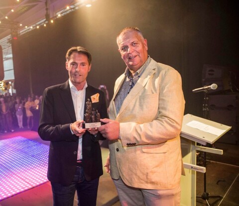 VDM beeldje Jos Gielen kleiner